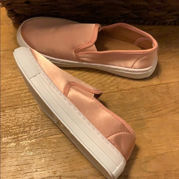 Pink Silky Flats - Size 6 - Picture 2 of 2